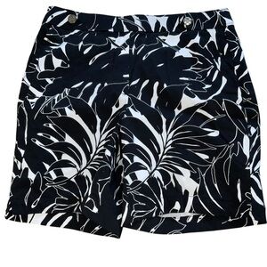 Rafaella Black & White Tropical Print Shorts – Size 8